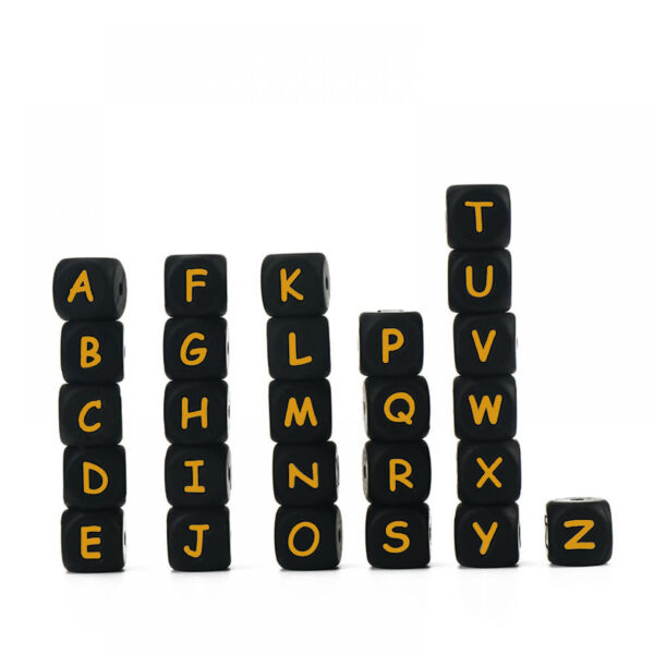Letra Silicona 12mm – Negro Con Letras Doradas